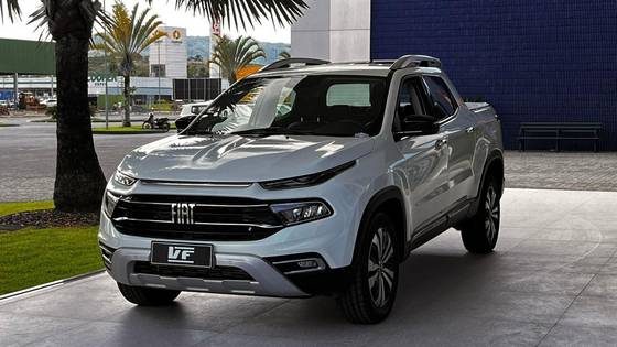 FIAT TORO 2.0 16V TURBO DIESEL VOLCANO 4WD AT9
